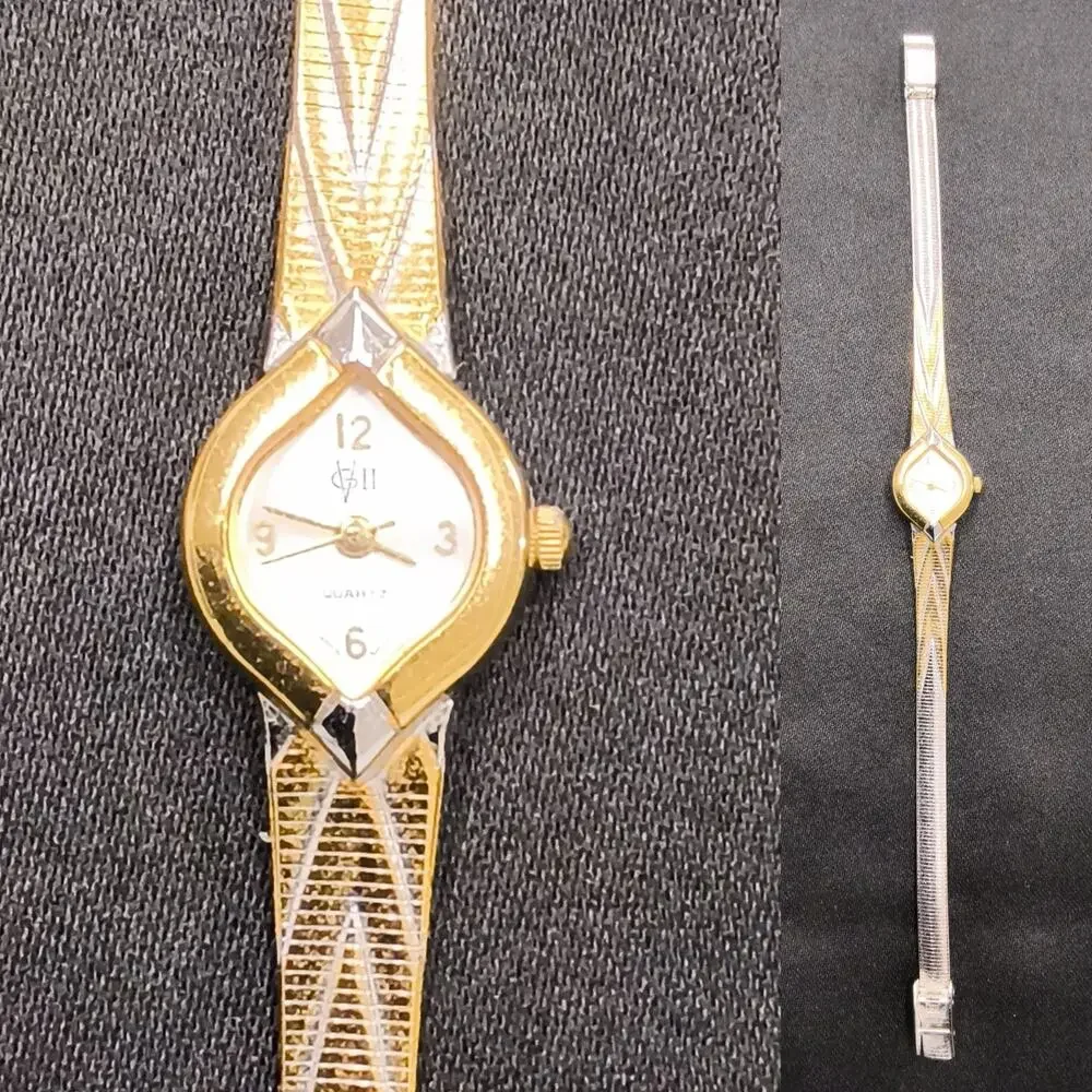 Vintage FADA Industries Two Tone Women's Watch Silver/Gold Dainty Classy #W5163
